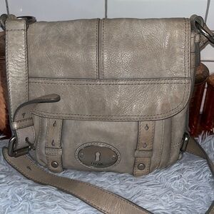 Fossil leather handbag. Gray color